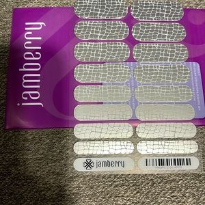 Jamberry. Metallic Croc APO3